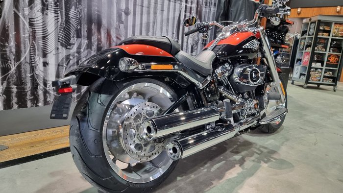 2025 Harley-davidson FLFB FAT BOY (117) Whisky Fire/ Black