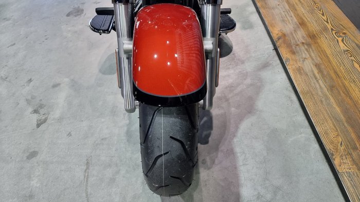 2025 Harley-davidson FLFB FAT BOY (117) Whisky Fire/ Black