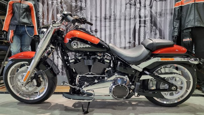 2025 Harley-davidson FLFB FAT BOY (117) Whisky Fire/ Black