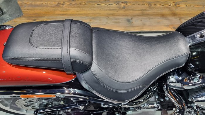 2025 Harley-davidson FLFB FAT BOY (117) Whisky Fire/ Black