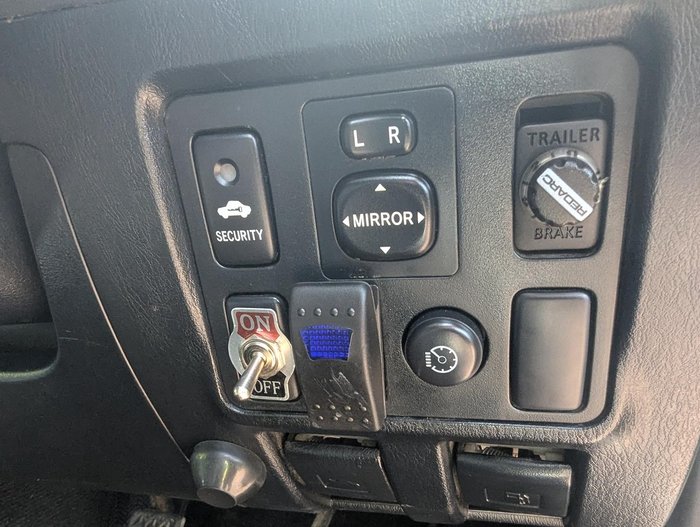 2014 Toyota Hilux SR5 KUN26R MY14 4X4 Dual Range Glacier White