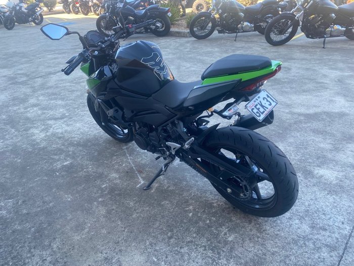 2021 Kawasaki Z400 Green