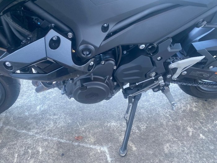2021 Kawasaki Z400 Green