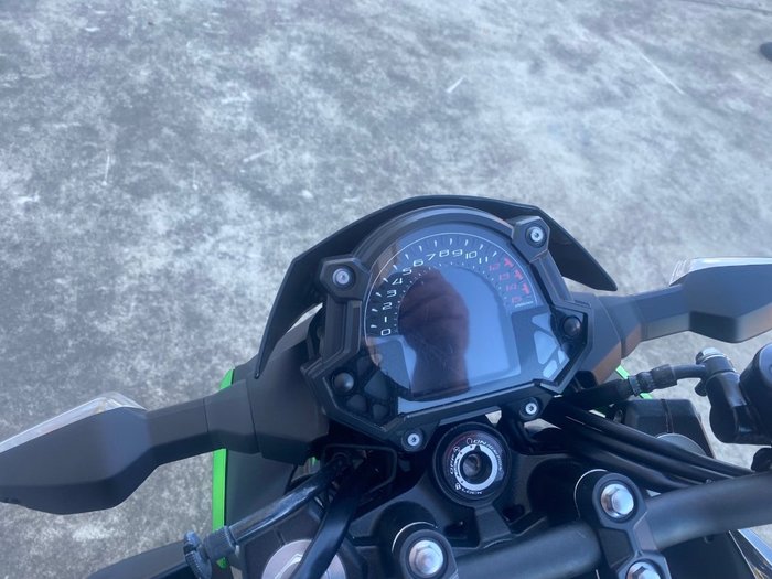 2021 Kawasaki Z400 Green