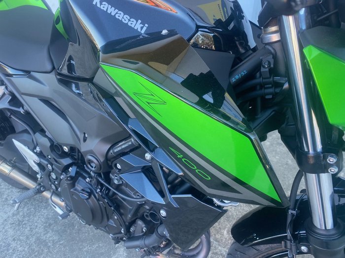 2021 Kawasaki Z400 Green