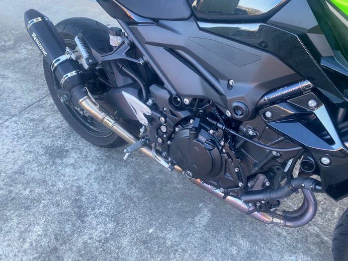 2021 Kawasaki Z400 Green