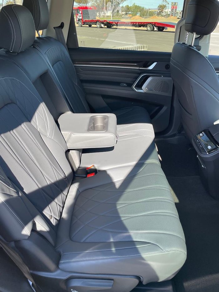 2025 LDV D90 Executive