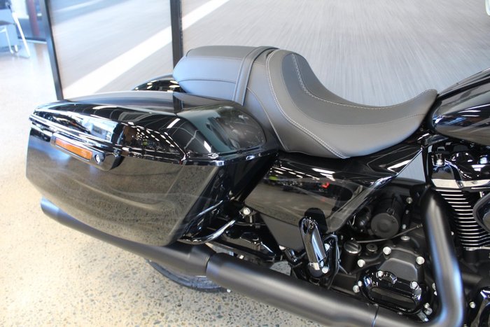 2025 Harley-davidson FLTRX ROAD GLIDE (117) MIDNIGHT FIRESTORM