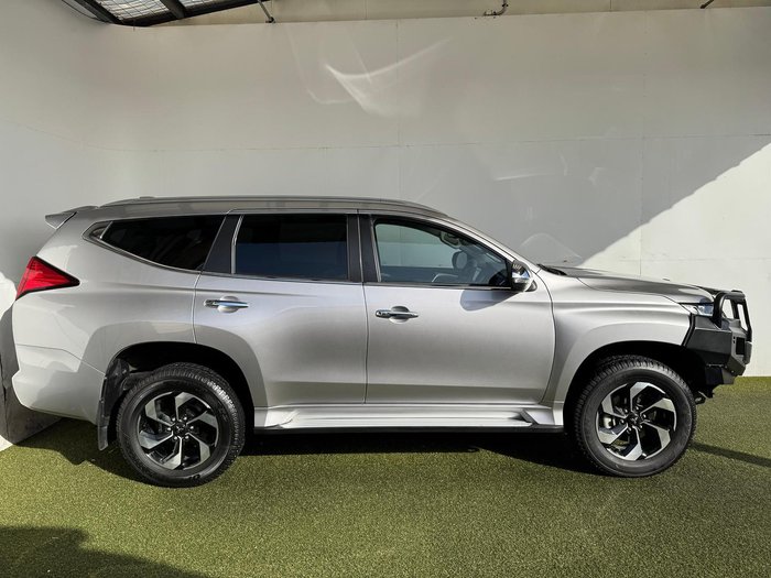 2024 Mitsubishi Pajero Sport GLS