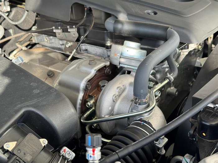 2024 Mitsubishi Pajero Sport GLS