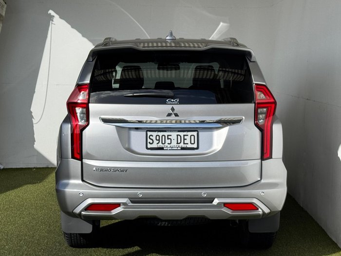 2024 Mitsubishi Pajero Sport GLS