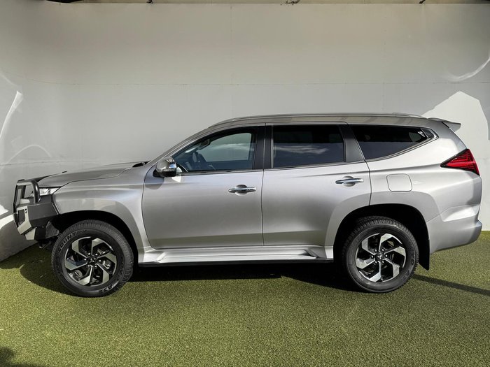 2024 Mitsubishi Pajero Sport GLS