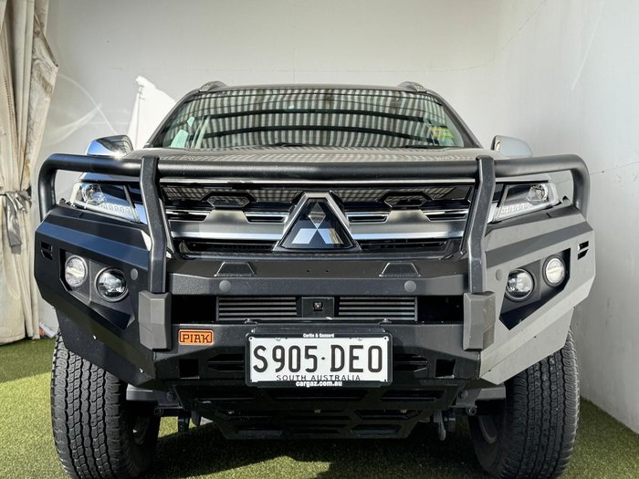 2024 Mitsubishi Pajero Sport GLS