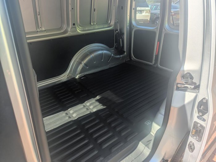 2014 Volkswagen Caddy TSI160 2KN MY14 Candy White
