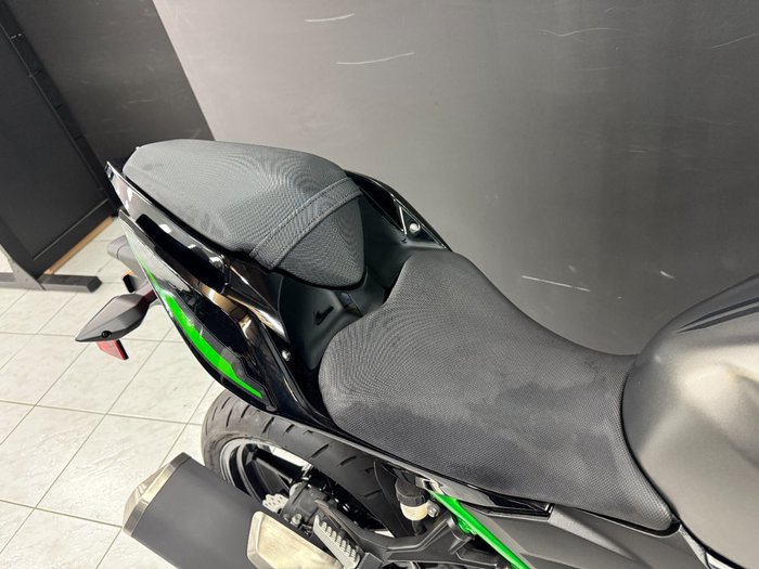 2023 Kawasaki Z400