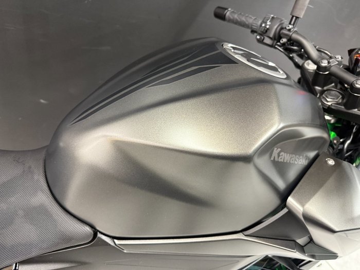 2023 Kawasaki Z400