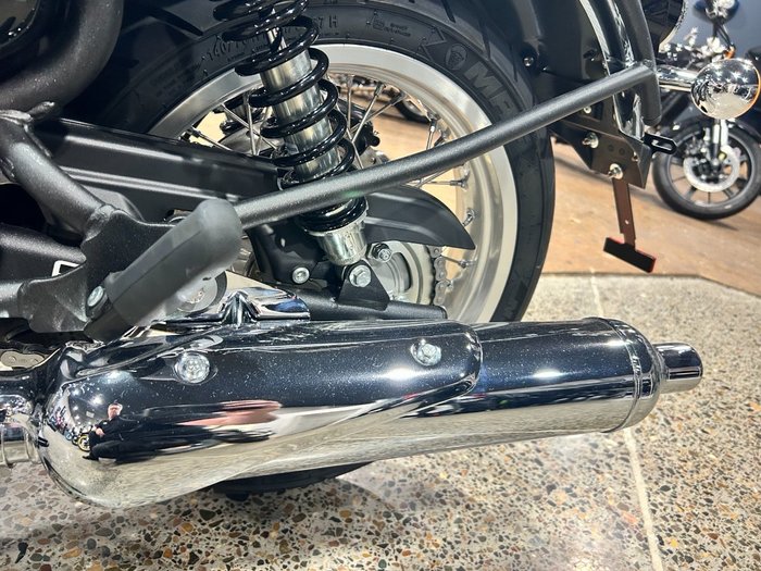 2025 Royal Enfield CLASSIC 650