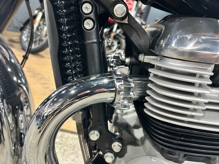 2025 Royal Enfield CLASSIC 650