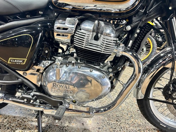 2025 Royal Enfield CLASSIC 650