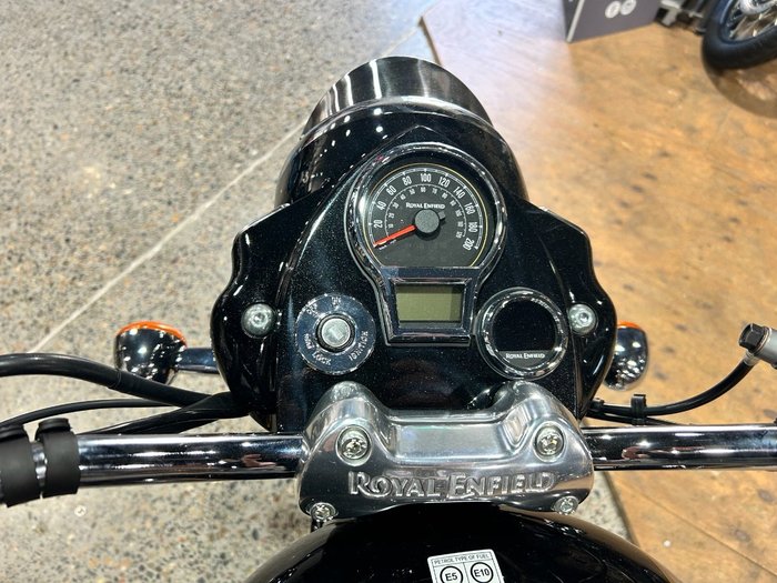 2025 Royal Enfield CLASSIC 650