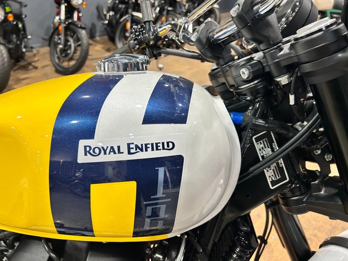 2025 Royal Enfield 2025 ROYAL ENFIELD 650CC INTERCEPTOR BEAR 650 WILD HONEY