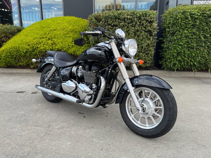 2013 Triumph AMERICA Black