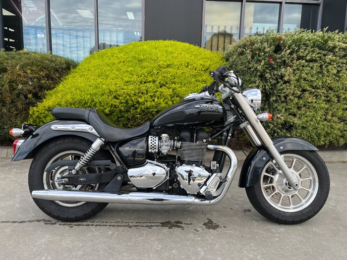 2013 Triumph AMERICA Black