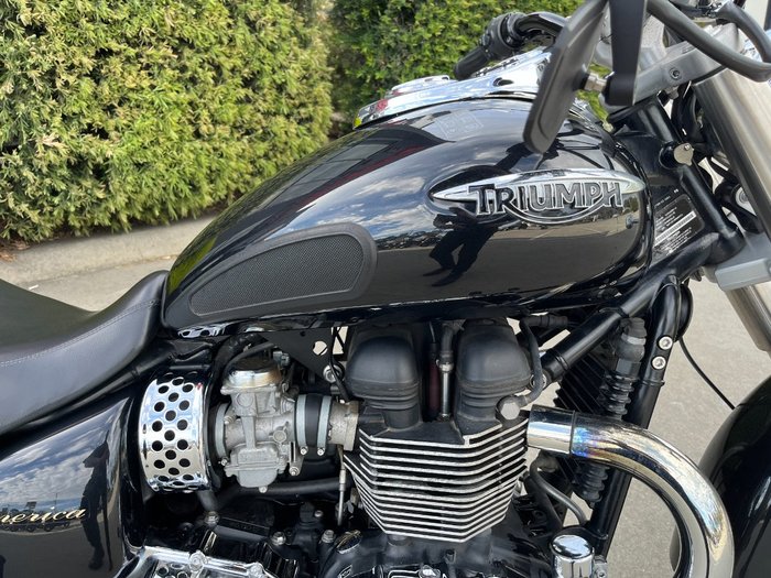2013 Triumph AMERICA Black