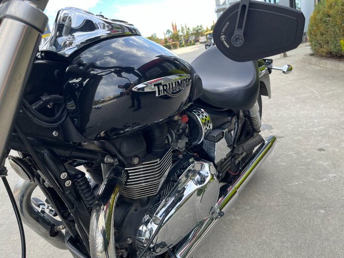 2013 Triumph AMERICA Black