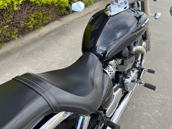 2013 Triumph AMERICA Black