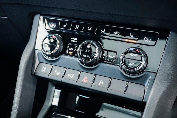 2025 SKODA Karoq 140TSI Sportline