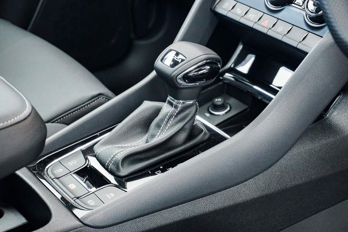 2025 SKODA Karoq 140TSI Sportline