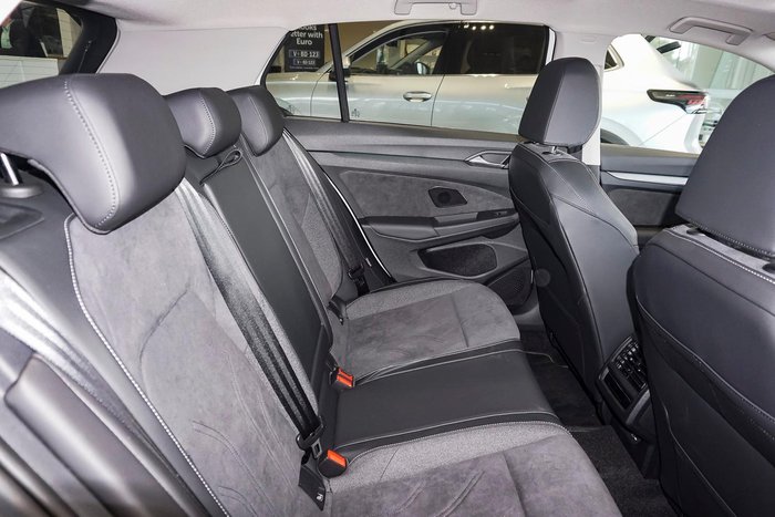 2025 Volkswagen Golf 110TSI Style