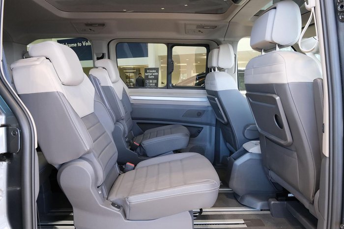 2025 Volkswagen Multivan TDI360 Life