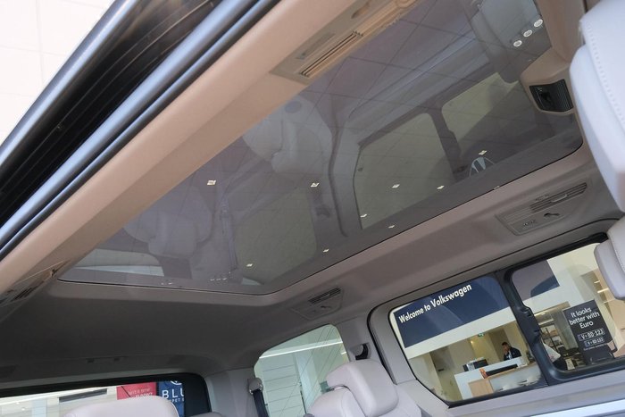 2025 Volkswagen Multivan TDI360 Life