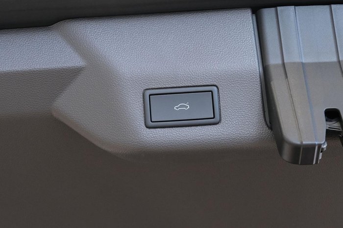 2025 Volkswagen Multivan TDI360 Life