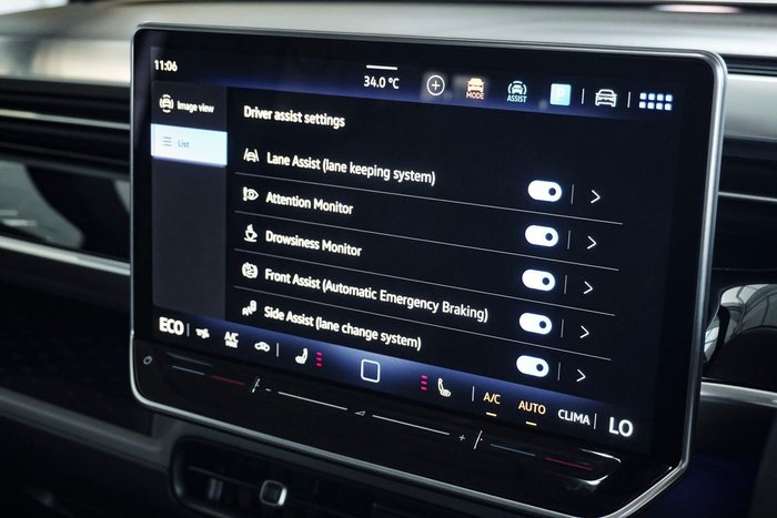 2025 Volkswagen ID. Buzz Pro BEV560