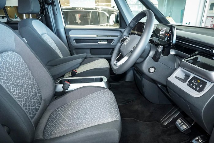 2025 Volkswagen ID. Buzz Pro BEV560