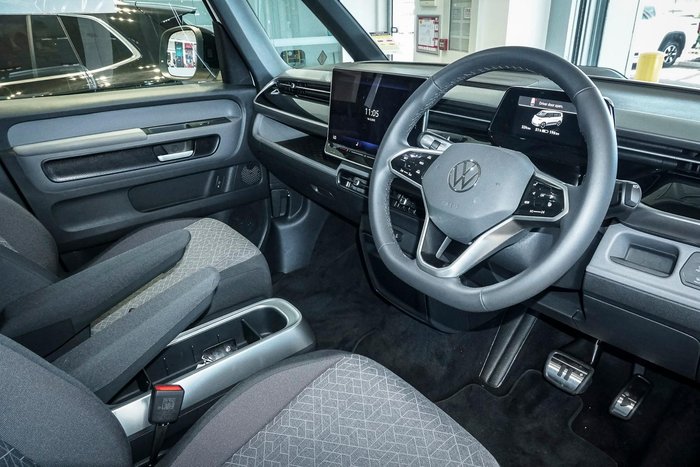 2025 Volkswagen ID. Buzz Pro BEV560