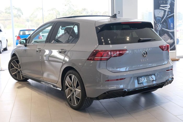 2025 Volkswagen Golf 110TSI R-Line