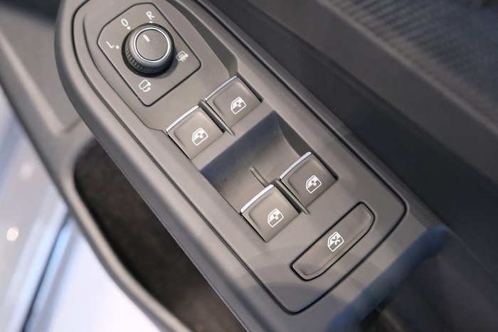 2025 Volkswagen Golf 110TSI R-Line