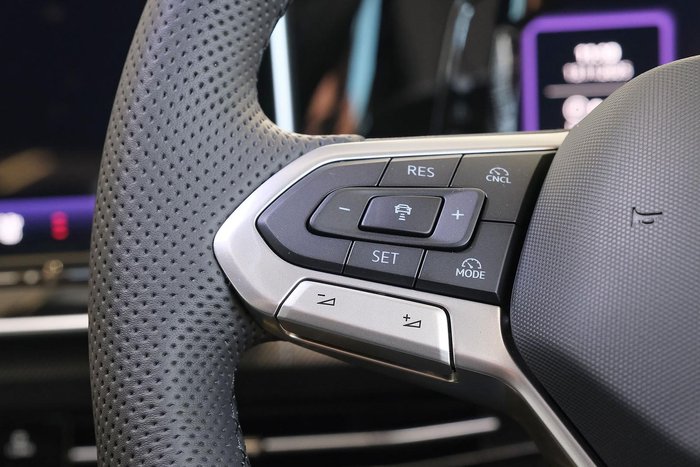 2025 Volkswagen Golf 110TSI R-Line