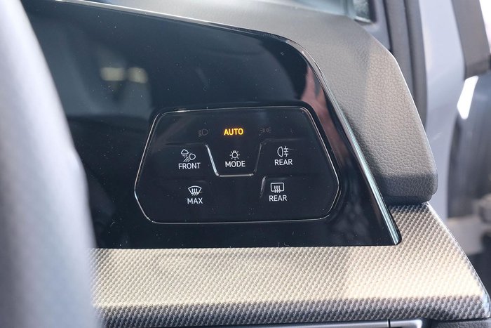 2025 Volkswagen Golf 110TSI R-Line