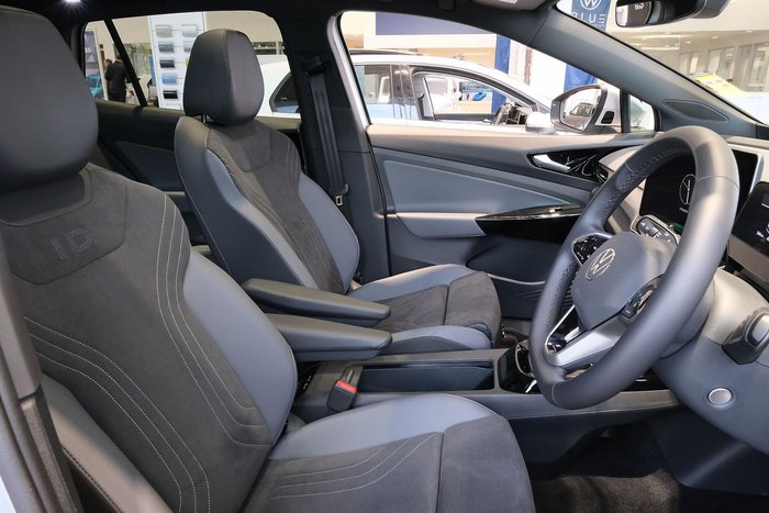 2025 Volkswagen ID.4 Pro