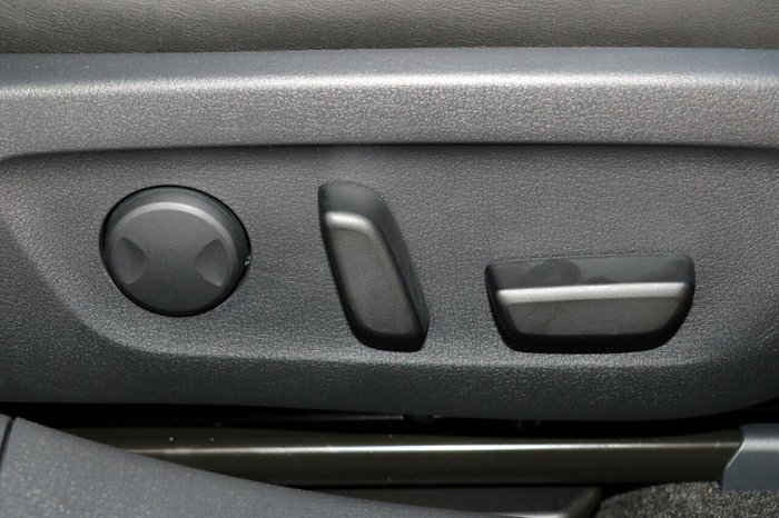 2025 Mazda 3 G20 Touring