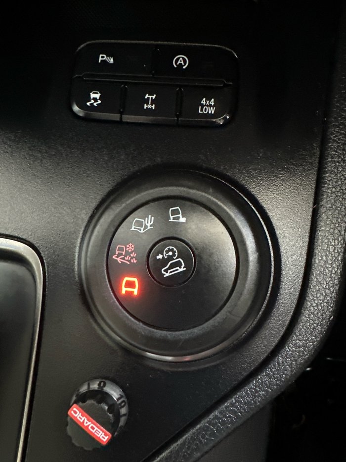 2020 Ford Everest Sport