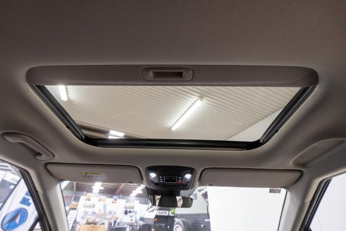 2024 Kia Carnival GT-Line Lite