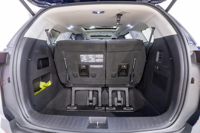 2024 Kia Carnival GT-Line Lite