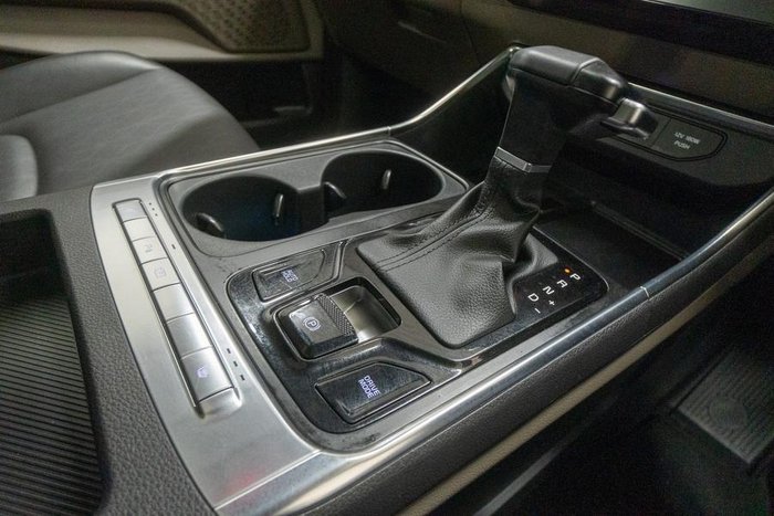 2024 Kia Carnival GT-Line Lite