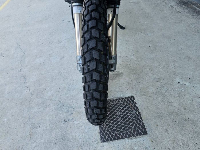 2018 Suzuki DR650SE Black